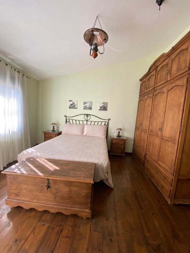 Espaciosa Y Elegante Casa Rural En Лос-Маринес Экстерьер фото