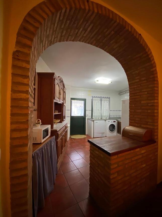 Espaciosa Y Elegante Casa Rural En Лос-Маринес Экстерьер фото