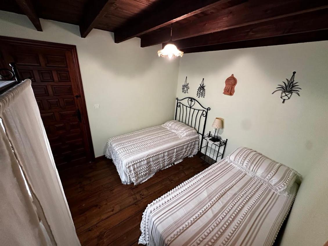 Espaciosa Y Elegante Casa Rural En Лос-Маринес Экстерьер фото